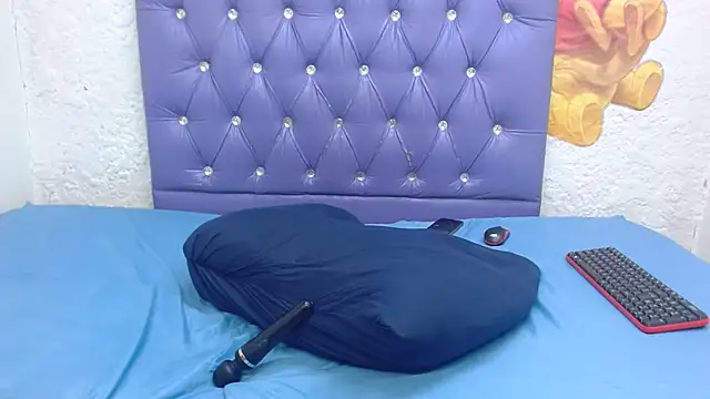 LolaTwerksXX live sex cam