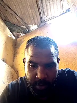 MOSLAHH live sex cam