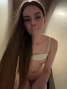 KristiRich live sex cam