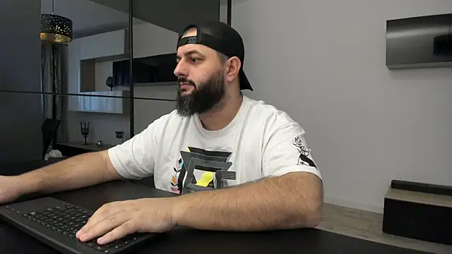 DravenPeak live sex cam