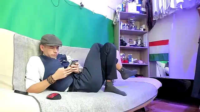 viraglaci18@xh live sex cam