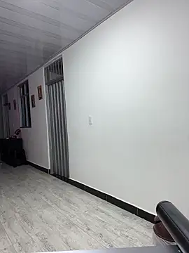 SaraMistick live sex cam