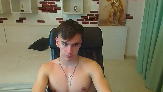 BradyFlint live sex cam