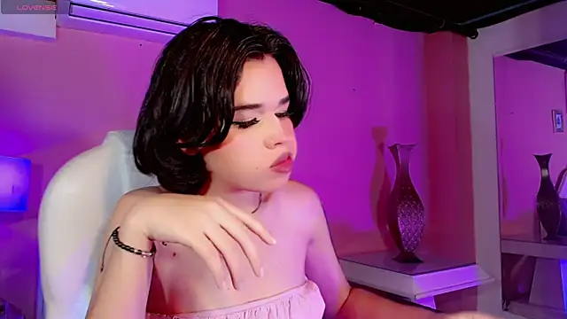 ClaudiaSophia live sex cam