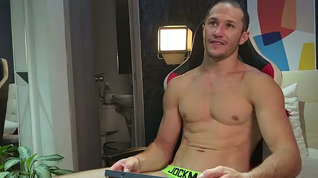 AxelFairchaild live sex cam