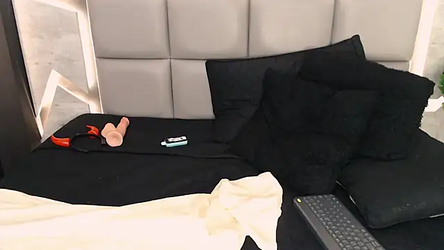 ArohomLester live sex cam