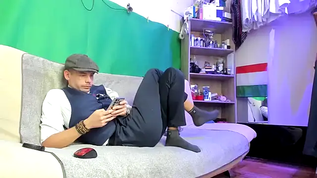 viraglaci18@xh live sex cam