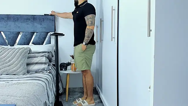 Zack_Froone live sex cam