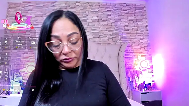 Gina_Myers live sex cam