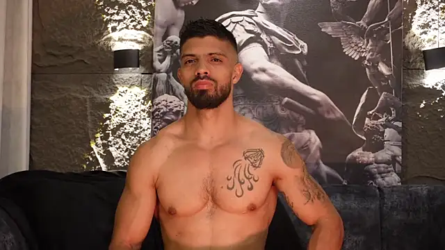 DannSaenz live sex cam