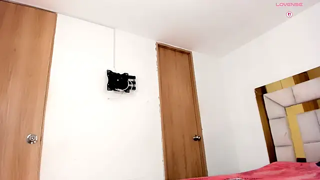 Nicol_ofi24 live sex cam