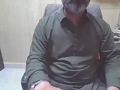 hairymaster95 live sex cam