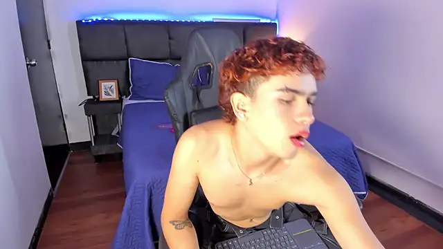 Aiiden_15 live sex cam