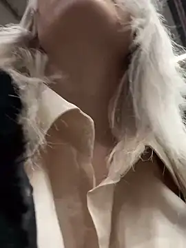 blondegirlx live sex cam