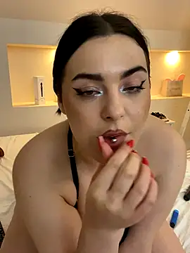 KeiraDark live sex cam