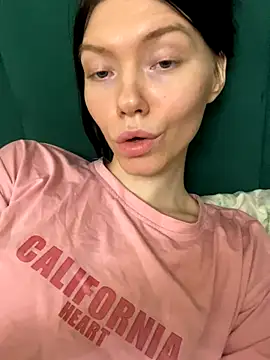 Lisaaa_Alisa live sex cam