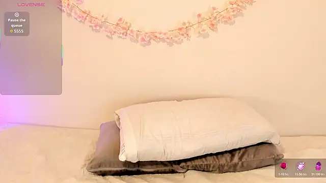 LeylaWoods live sex cam