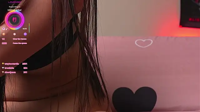 YaraAveiri live sex cam