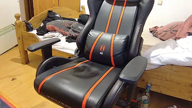 KmlBI26 live sex cam