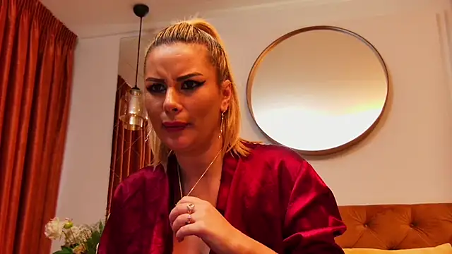 BriannaHart live sex cam