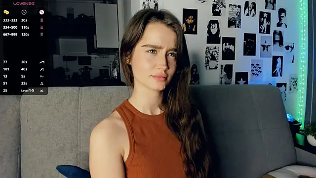 lovelyalivia live sex cam