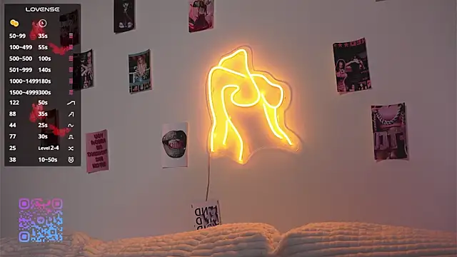 ZoniaEsshaki live sex cam