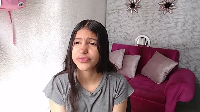 Evagirl69 live sex cam