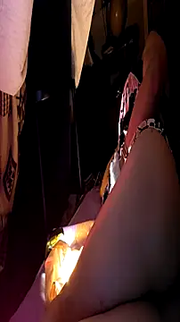 gurlnips live sex cam