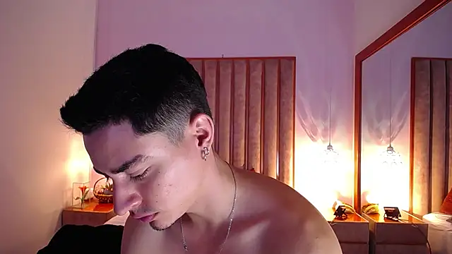DrakeCollinss live sex cam