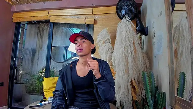 AlanCutee live sex cam