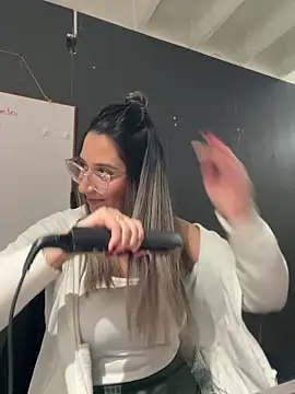 Isabella_Varella live sex cam