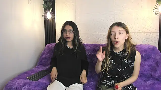 BRIAR_AND_BLAIR live sex cam