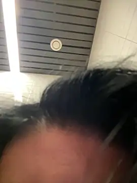 Tisha_Busty live sex cam