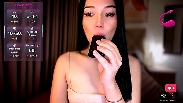 IvonnyBonita live sex cam