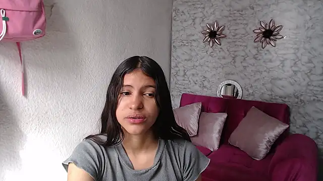 Evagirl69 live sex cam