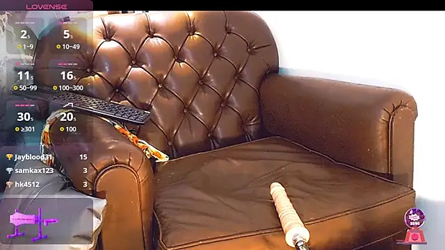 khiara_moretti live sex cam