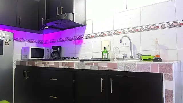 Emma-evans live sex cam