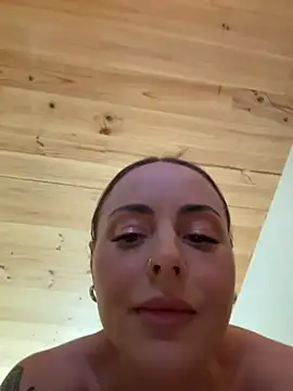 EmaSalis live sex cam