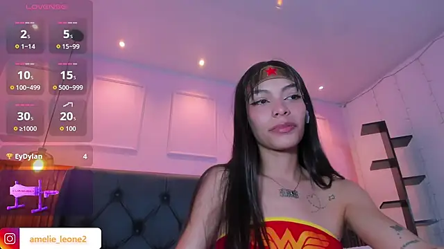 AMELIELEONE live sex cam