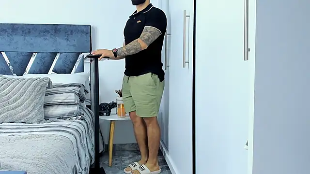 Zack_Froone live sex cam