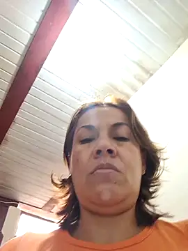 Zaralu_ live sex cam