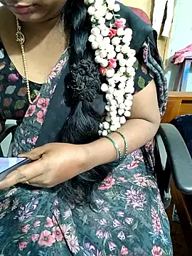 lolida69thamil live sex cam