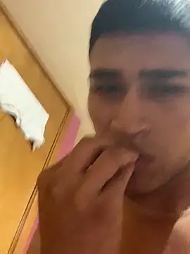 Emiliano_Reyes live sex cam