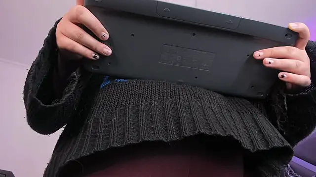 AmberiniHoffman live sex cam