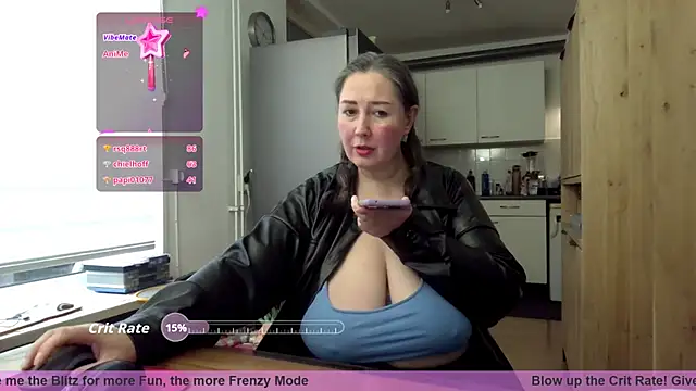 MilfGina live sex cam