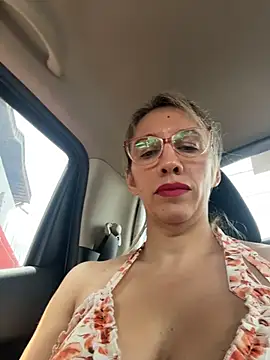 Gatitacarlita live sex cam