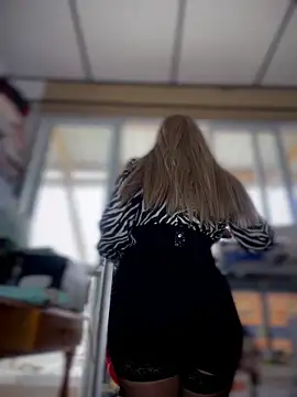 sammyqueenx21 live sex cam