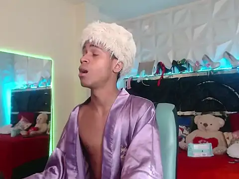 Santy_bigcock_01 live sex cam