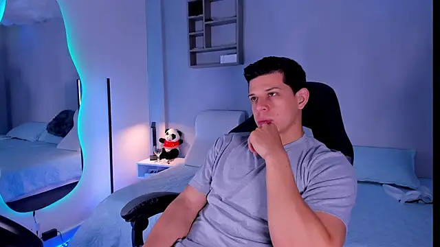 MarcoSullivan live sex cam