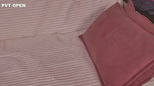 hlopushkahouse live sex cam